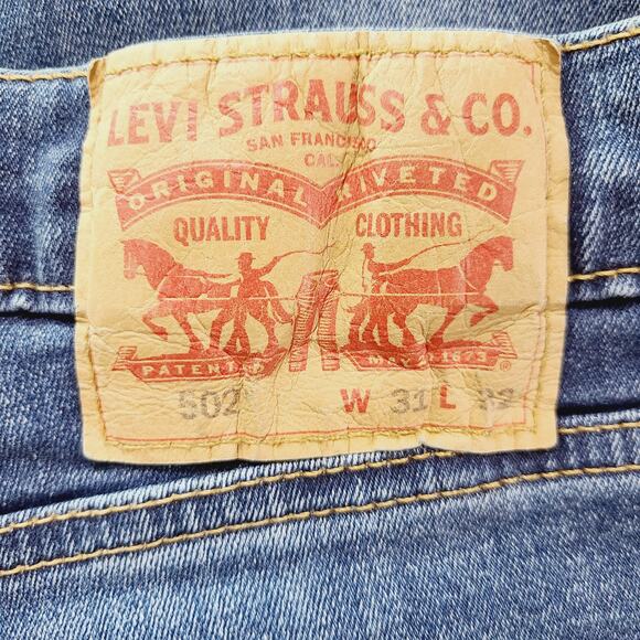 Levi's 502 Tapered Leg Dark Wash Men's Jeans Size 31X32, PRE-OWNED - Picture 6 of 11